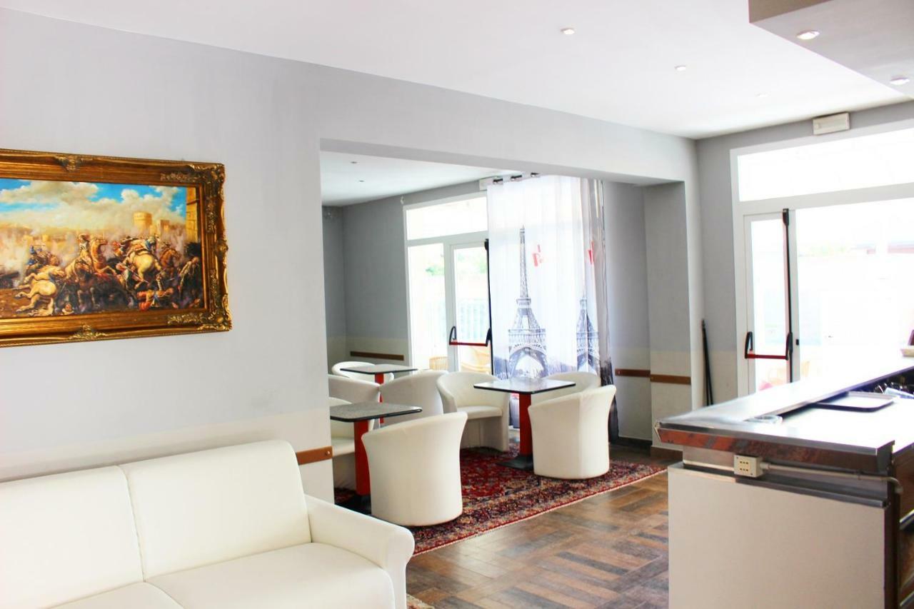 לידו די ג'סולו Hotel Laguna מראה חיצוני תמונה
